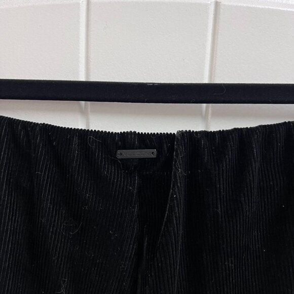 Volcom Velvet Set - Picture 4 of 10